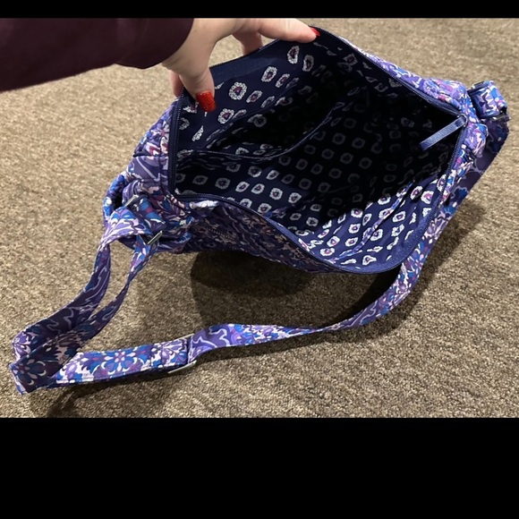 Vera Bradley Woman’s Bag Tote Shoulder Bag Handbag Purple Paisley Floral - Picture 4 of 7